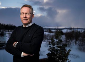 Guðmundur macht sich stark für die Kunst und übernimmt die Schirmherrschaft des IPZV Kunstwettbewerbes! Foto: FréttablaðiðEyþór